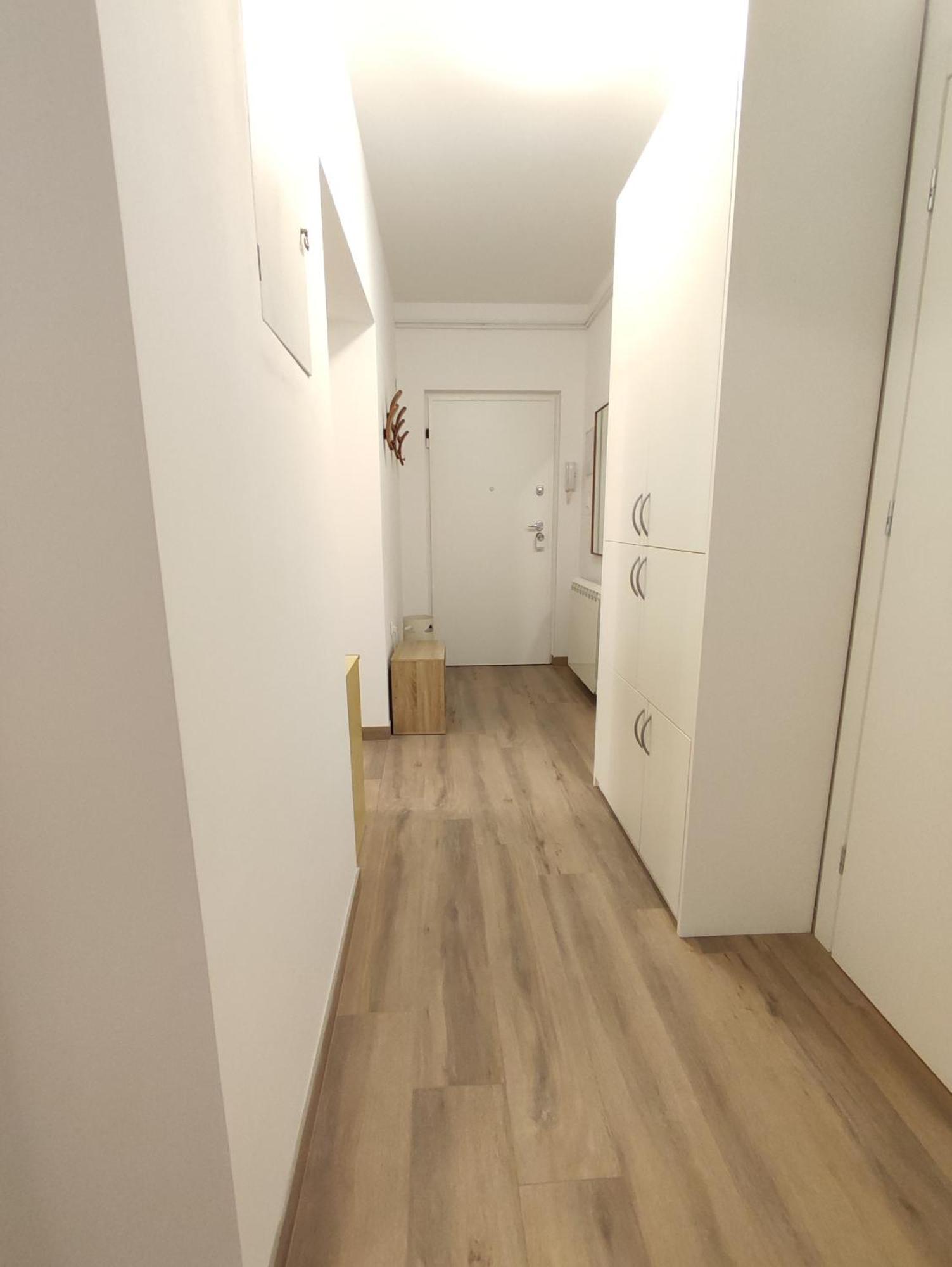 Tonka Apartment *