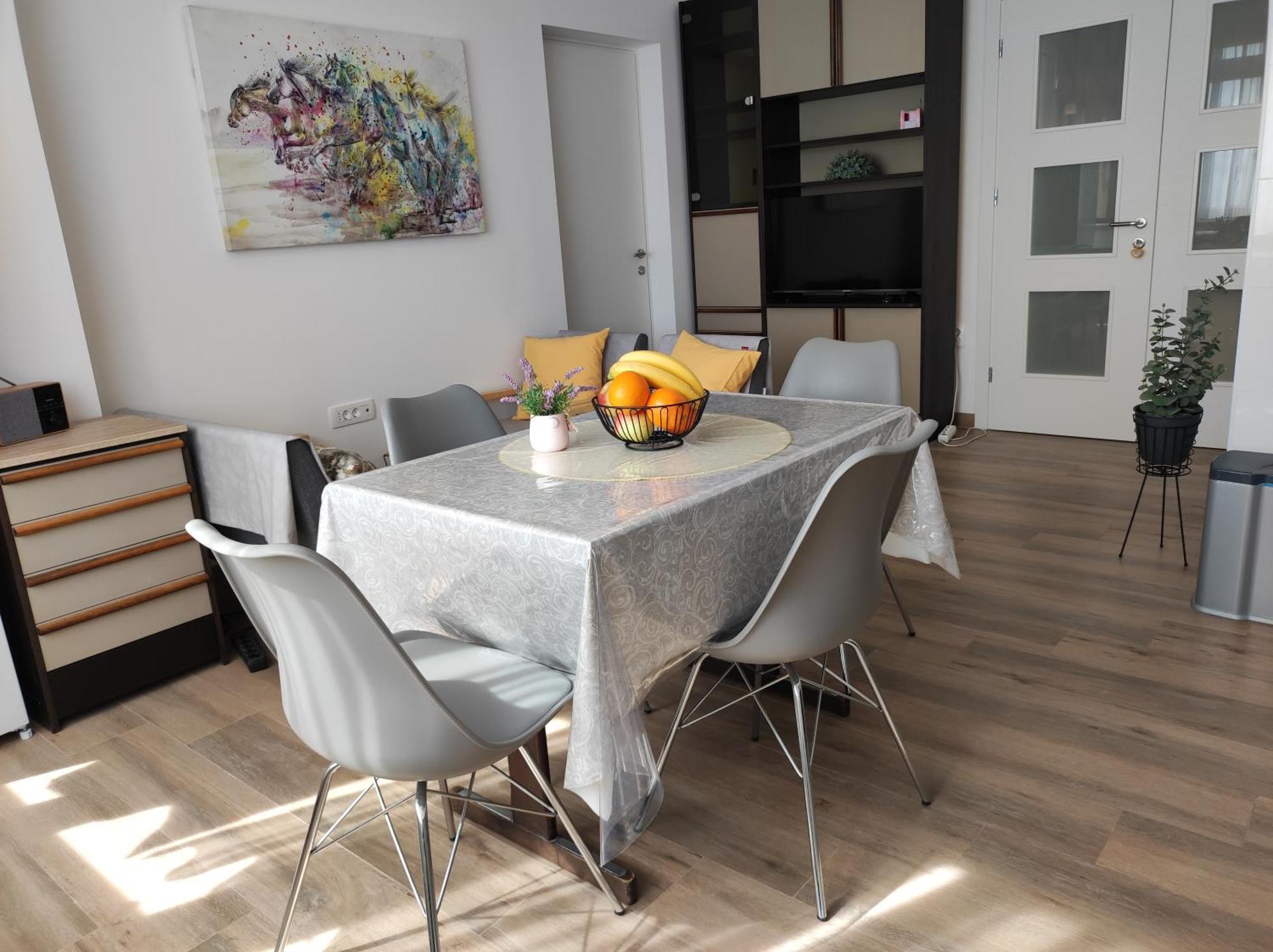 Apartament Tonka *