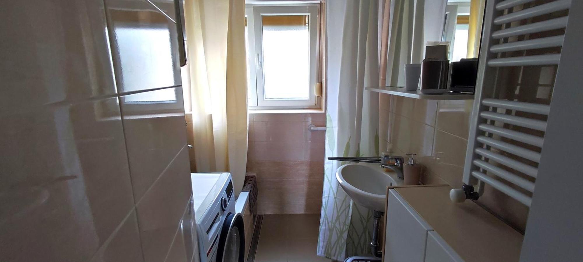 Tonka Apartment